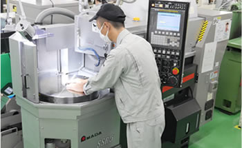 AMADA SSR5